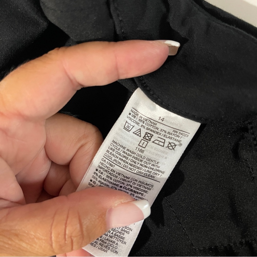 Old Navy Pixie Pant - image 3